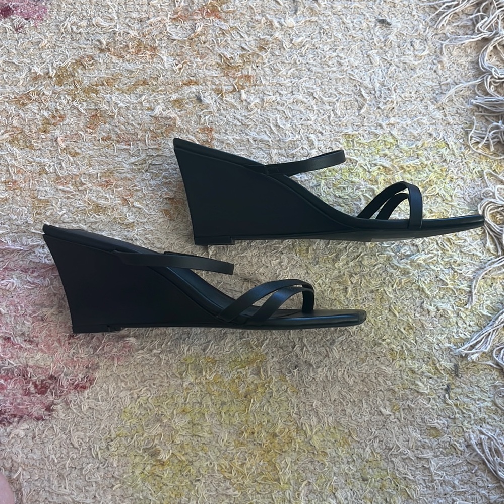 St. Agni Black Strappy Wedge Sandals - Picture 4 of 5